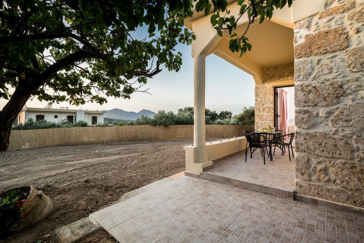 Вилла Nepheli Stone House Platanos  Экстерьер фото
