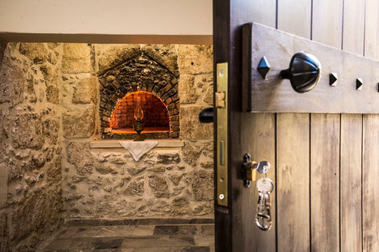 Вилла Nepheli Stone House Platanos  Экстерьер фото